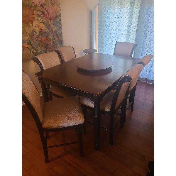 Dining Table w/ Leaf (60"L, 42"W, without leaf) and 6 Chairs (22"W, 18"D, 45"T) Lazy Susan Included 