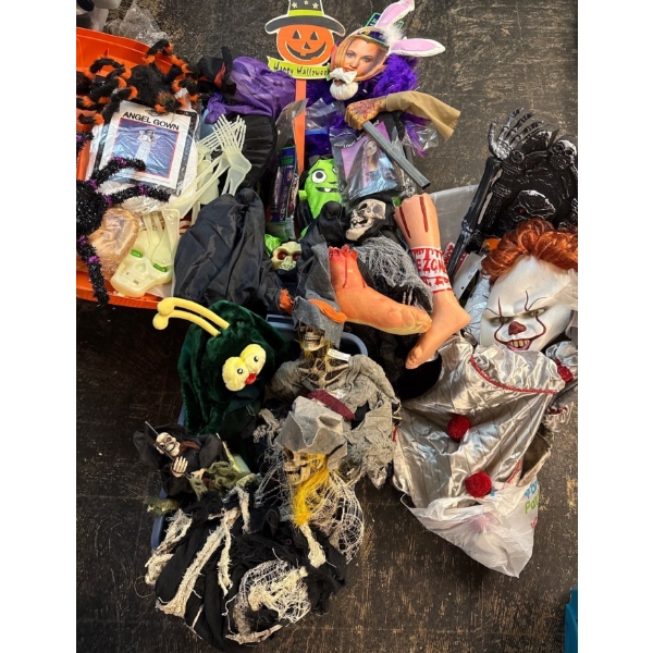 Hefty 3 Large Tote  Halloween Haul - Decor, Costumes, Masks, Wigs, Much More 