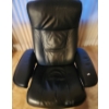 Image 2 : Black Leather Chair 24" Base, 30 W, 24 D, 38 T and Ottoman 18" Base, 20 W, 16 D, 16 T 