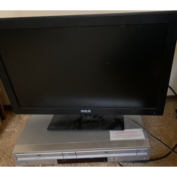 21' RCA Flatscreen Monitor Mo.RLC2253A w/ Sony DVD Video Cassette Recorder 