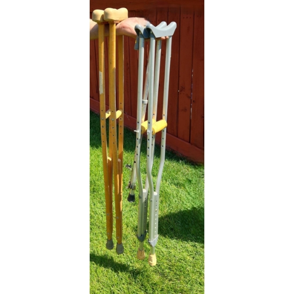Adjustable Wooden and Aluminum Crutches and Adjustable Walking Cane 