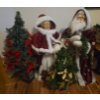 Image 1 : Lovely Holiday Collection - Mr & Mrs Claus, w/ Holiday Trees (36T Tallest) 