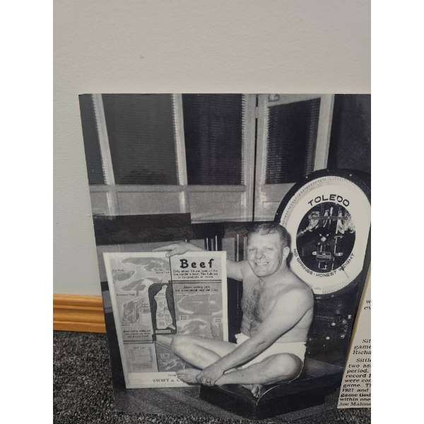 NHL Memorabilia Featuring Sittler's Historic Game and Maple Leafs Items