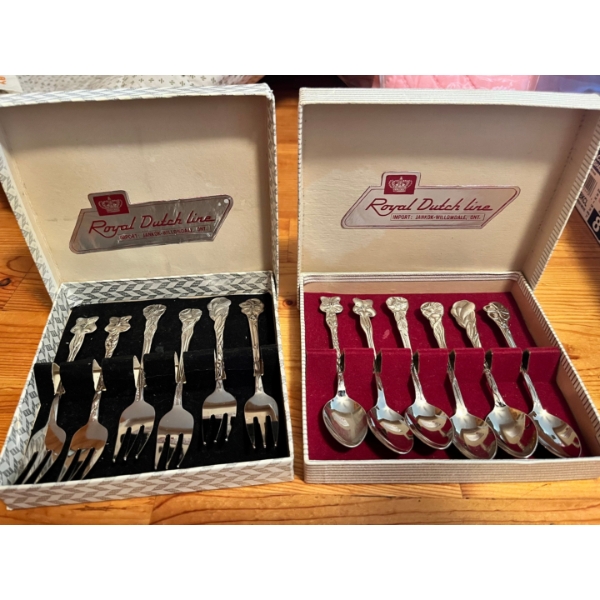 vintage set of Hildesheimer Rose silver-plated dessert forks and spoons