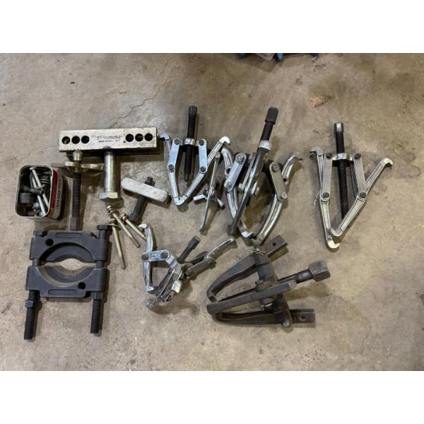  Collection of gear pullers various manufacturers