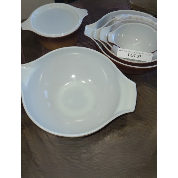 Pyrex 7 Piece Brown Ombre Stacking Bowls & Serving Dish w Lid