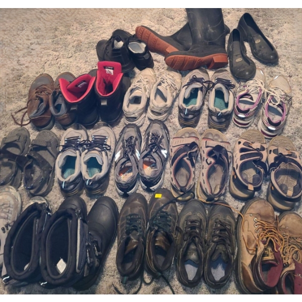 Selection of Footwear, Assorted Sizes (Rubber Boots)