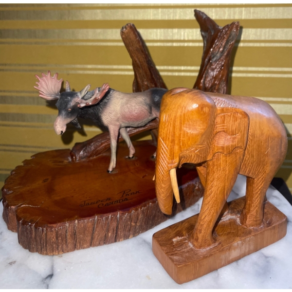Hand Carved Wooden Elephant Figurine 5T w/ Tourist Souvenir Decor 