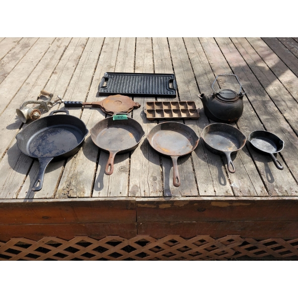 Antique Cast Iron Collection of Cookware. 5 Cast Iron Frying pans, Cast Iron Kettle and more.