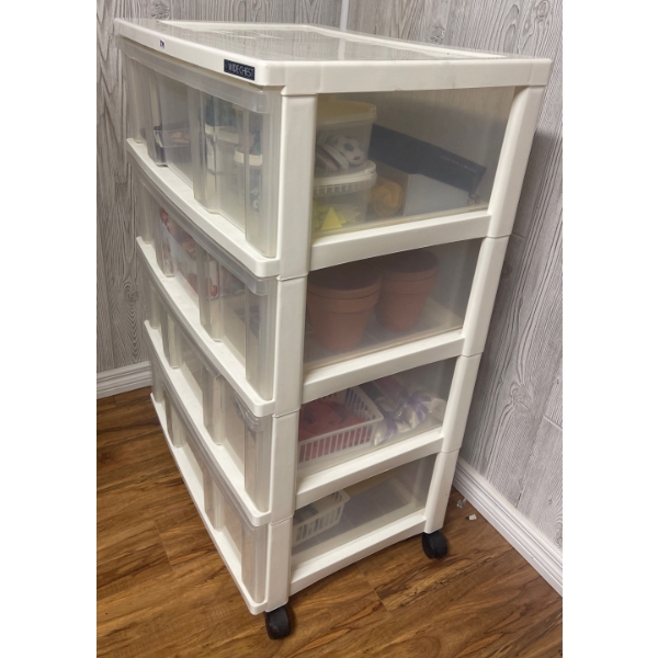 Creative Crafters Chest 33x48 & Contents All Art Related