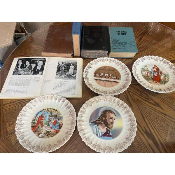 Collection of books, one of the Queen & royal family world, war books, modern medical books, and a s