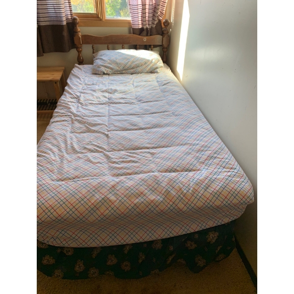  Single Mattress and Box Spring with Frame and Bedding
