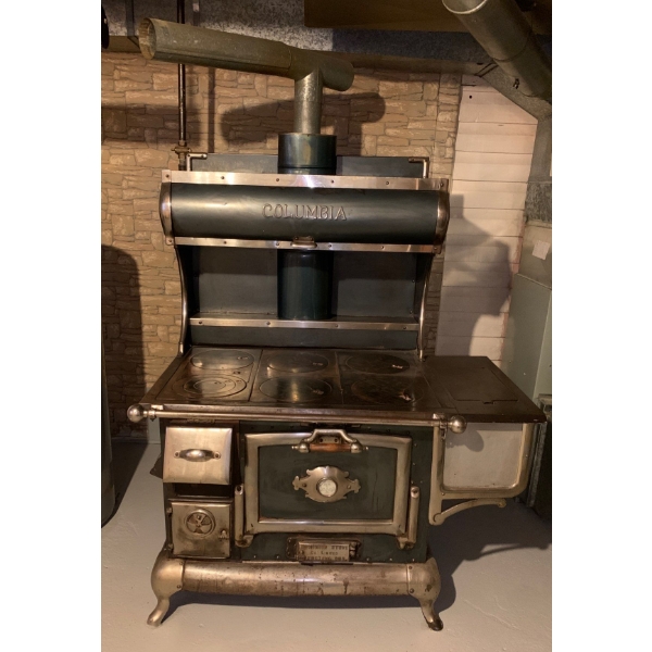 Columbia Gas Dominion Stove (48W, 35D, 74T)