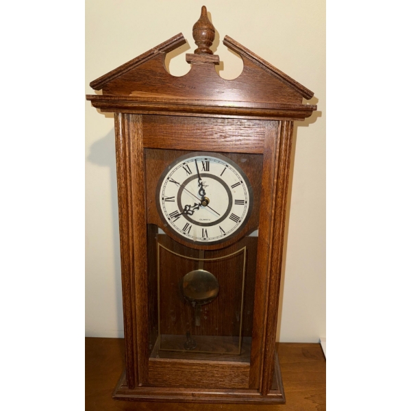 Vintage Ergo Quartz Pendelum Wall/Mantle Clock 21"tall 