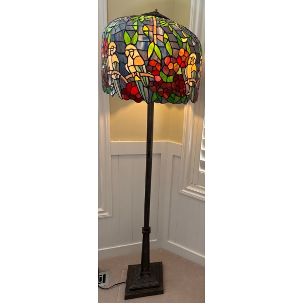 Stunning Tiffany Style Floor Lamp - Bronze Base - Very Heavy 19x65