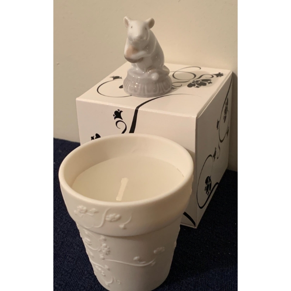 	LLADRO Porcelain Candle 2.5T w/ Tiny LLADRO Porcelain Mouse 