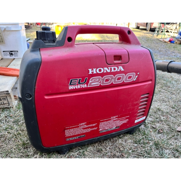 Honda EU2000i Inverter Generator. In amazing condition 