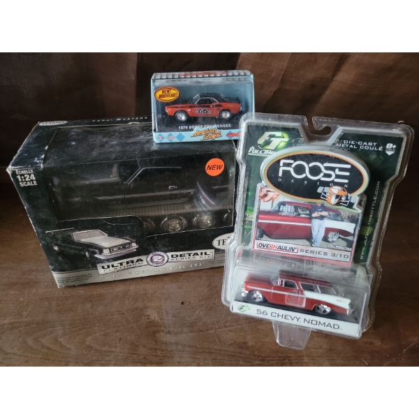 FORD Mustang Boss 351 - Assembly Required w/1970 Dodge Challenger & 56 Chevy Nomad