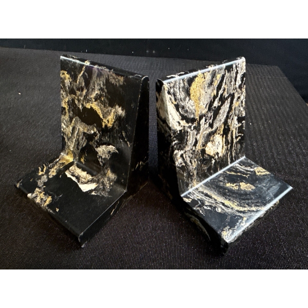 Bookends Made In Alberta 5T