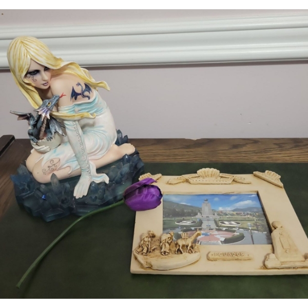 Hand Painted Nemesis Now Fairy Figurine "Giada" w/ Equador Souvenir Photo Frame 8x5