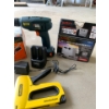 Image 2 : Tool lot Black&Decker Variable Belt Sander, tote of sandpaper, Black and Decker 5” Orbit Sander, Bla