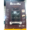 Image 6 : Breville Personal Pie Maker and 19-Piece Miracle Bullet Blender Set