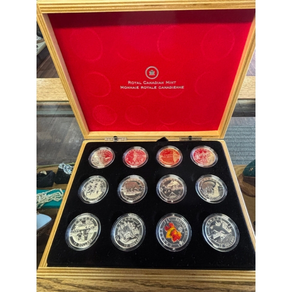 2013 $10 O Canada Series: Pure Silver Set with Display Case 12 coin set 190.44 g
