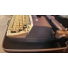 Image 5 : - Smith- Corona Classic 12 Typewriter w/ Case, Key Included