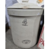 Image 3 : 15 Gallon Medalta Crock (Cracked) + 4 Gallon Lidded Medalta Crock (Chipped)