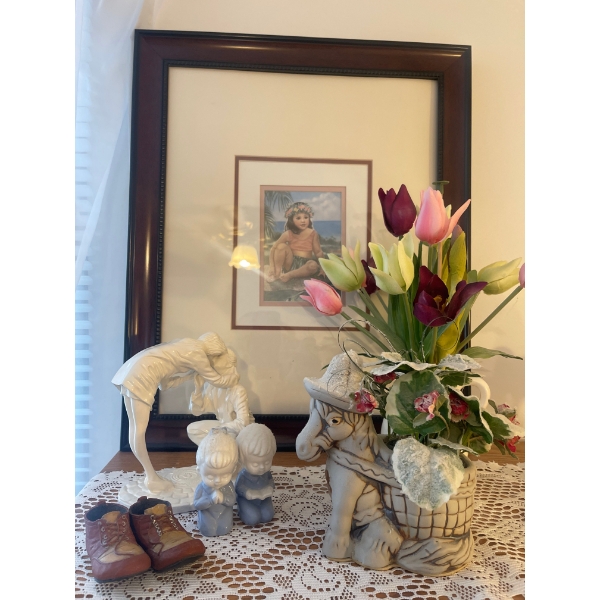 Young Hula Girl Print 24x20 w/ Faux Florals Thai Statue & More