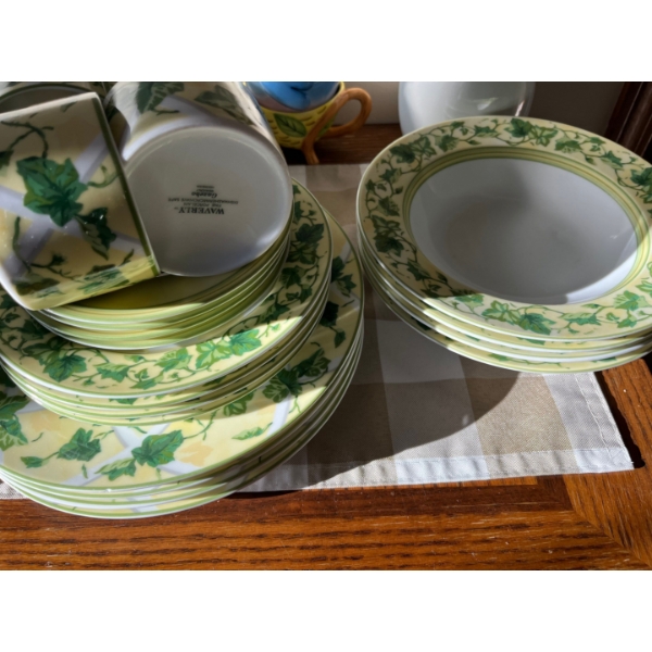 4 peace plate set