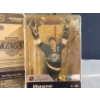 Image 3 : Wayne Gretzky Hat Trick! Action Figure, Upper Deck Trading Card and LA Kings Jersey Size M