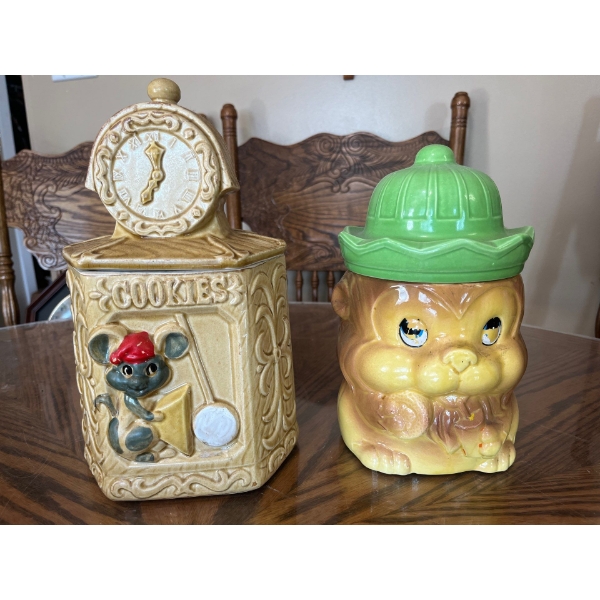 vintage cutie pie cookie jar from the 1950s with 1950s cookie jar made in Japan