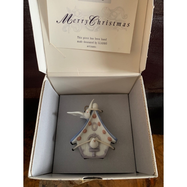 LLADRO Porcelain 'Home Sweet Home' Figure - 3L 