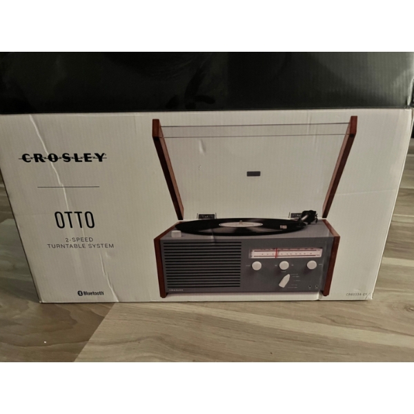 new inbox, Crosley record player and radio never been used