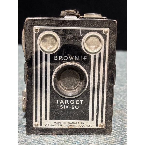 Kodak Brownie Target Six-20 Box Camera