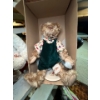 Image 3 : Barton”s creek collection artist designed GUND teddy bears x 3 including 2 original boxes . 

