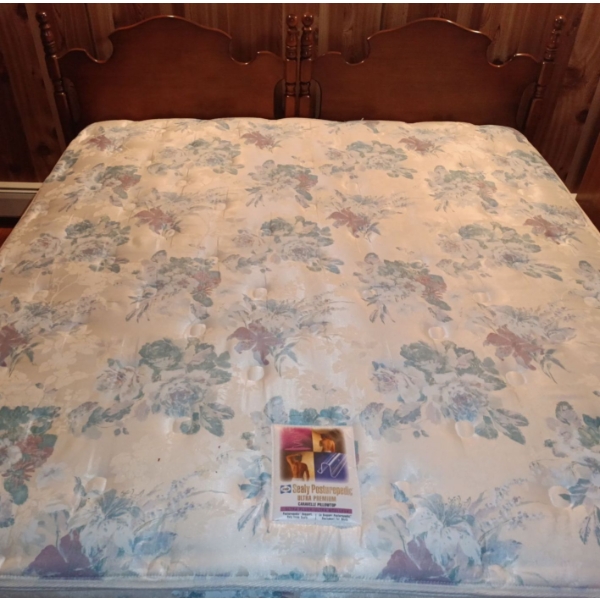 Large Bed  King Size Mattress and Box Spring w/two Single Headboards Together  Ultra Premium Sealy P