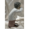 Image 3 : LLADRO Porcelain NOA Series 'Clumsy Alter Boy' 8T