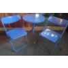 Image 1 : Blue Metal Table w/ 2 Chairs - 23W, 28T 