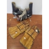 Image 4 : Vintage Hockey Skates and Gloves