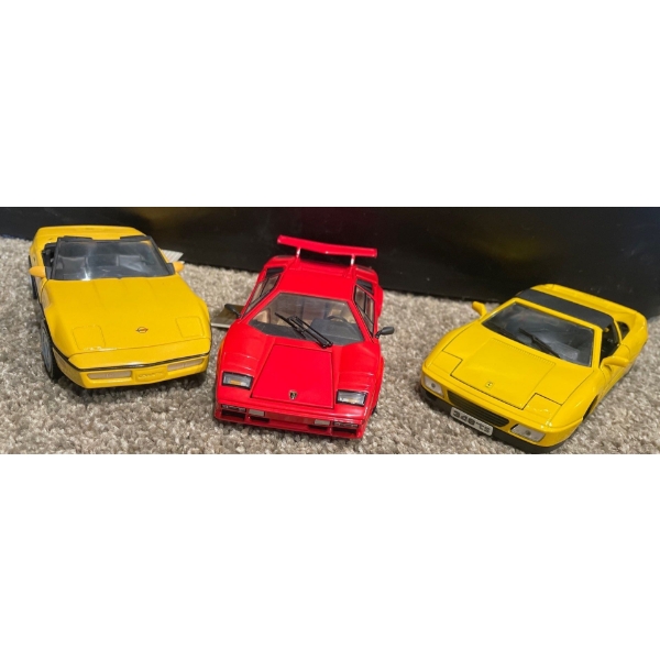 Ferrari 348TS 1:24 Scale/ 1986 Corvette 1:24 Scale/ 1985 Lamborghini Countach 5000 s 1:24 Scale