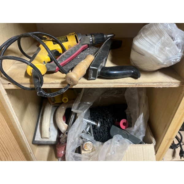 Painting Supplies Rollers Edgers Files Paint Gun Box Drywall Drill With A Box Of Drywall Crews 
