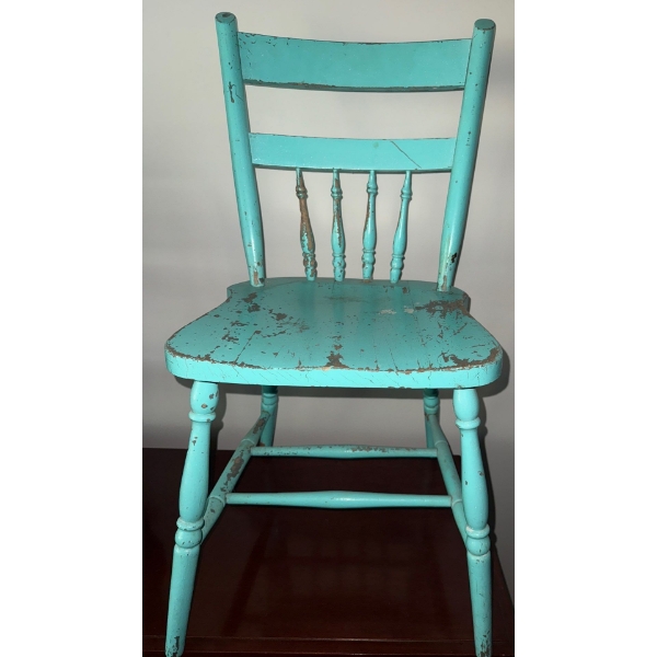 Distressed Chalk Painted Antique Spindle Chair 37T  w/ Handmade Hook Rug Trio