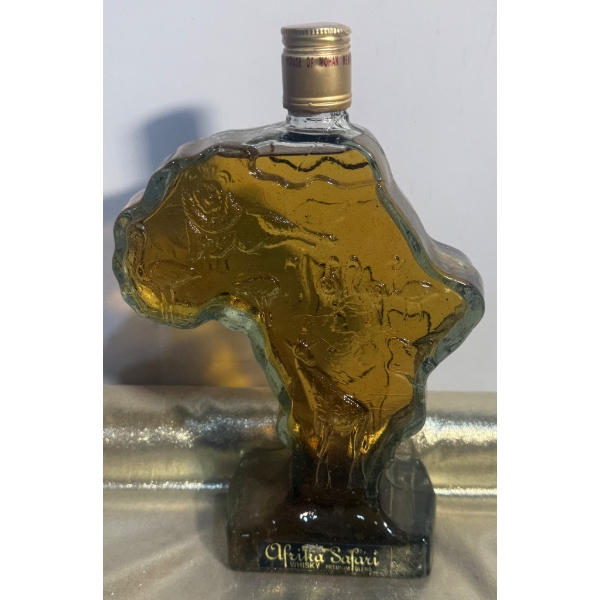 Africa-Shaped Glass Decanter Afrika Safari Premium Blend Whisky, 700ml