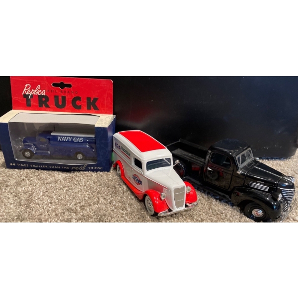 IDA Guardian Van, 1941 Plymouth Truck 1:24, AHL Brand Truck Model 1:64 