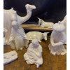 Image 4 : Pearl Iridescent 13 Piece Nativity Scene 9T
