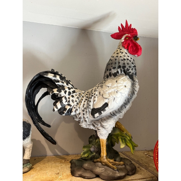 rooster sculpture