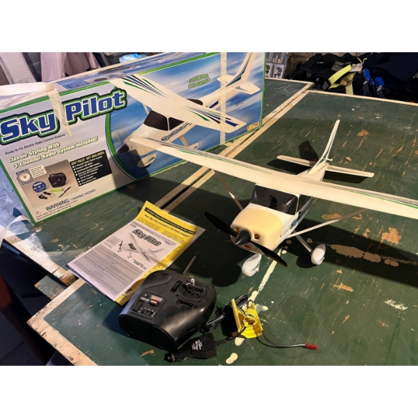 sky pilot remote control classic style with three channel radio system