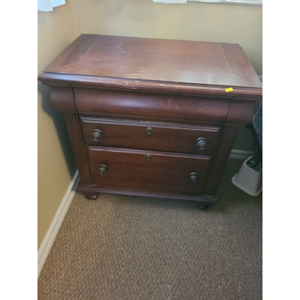 Wooden Bedside Table 3 Drawers (28"W, 16"D, 28"T)